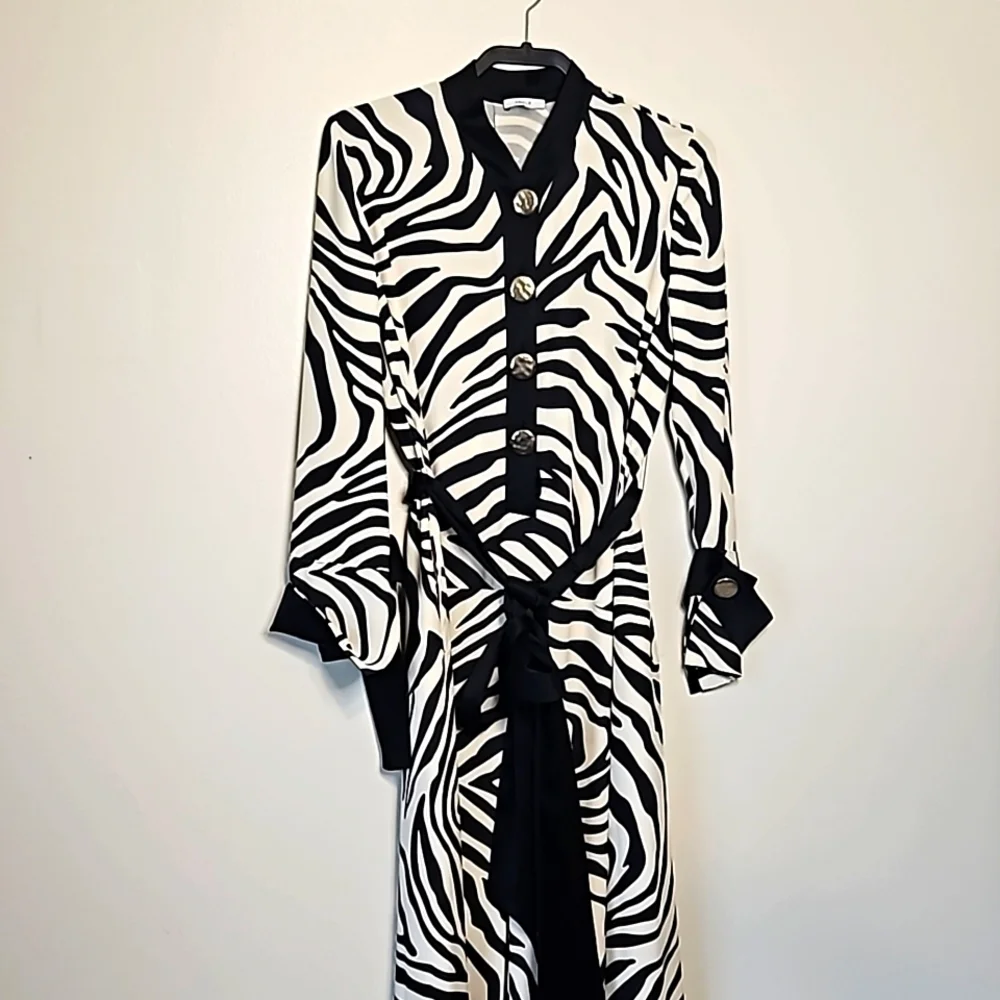 Layeur Zebra Print Maxi Dress Size 4 US FR 36 - Picture 2 of 13